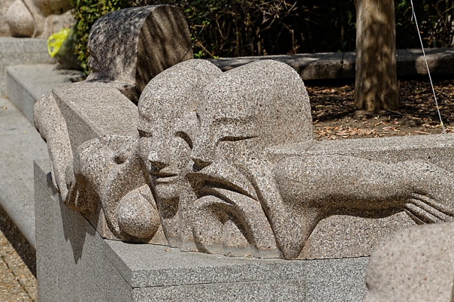 La Défense-AOU14-051